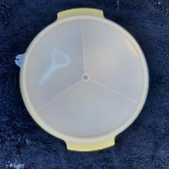 Tupperware Gold Suzette 3 Part Divided Dish Relish Serving Platter  8" D - Picture 2 of 4
